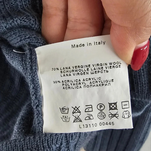 HUGO BOSS  70% Virgin Wool Made in Italy Turtleneck Golf  Sweater | Size… - Picture 4 of 9